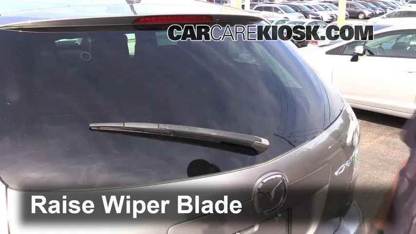 2011 Mazda CX-7 Sport 2.5L 4 Cyl. Escobillas de limpiaparabrisas trasero Cambiar escobillas de limpiaparabrisas